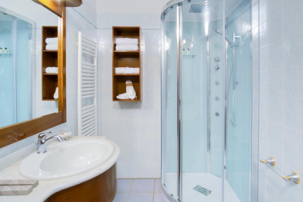 Hotel Caesar Residence & Spa Lido di Camaiore Eksteriør bilde
