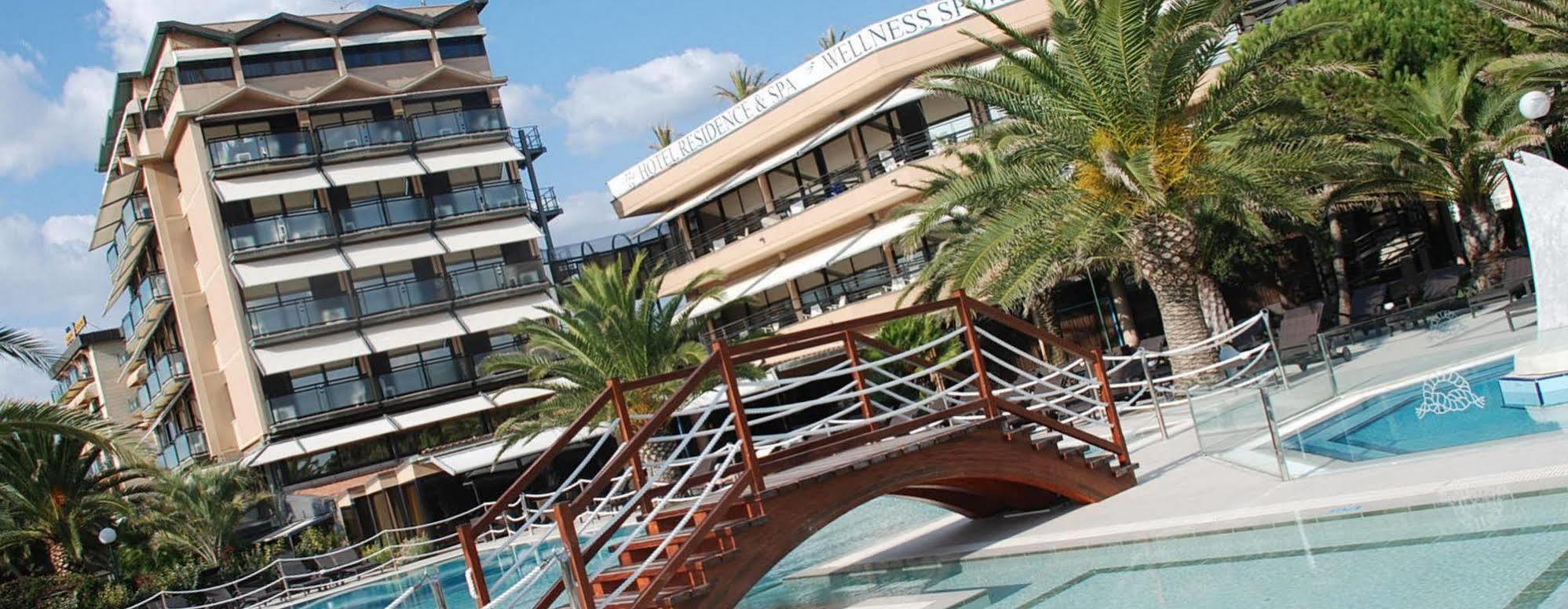 Hotel Caesar Residence & Spa Lido di Camaiore Eksteriør bilde