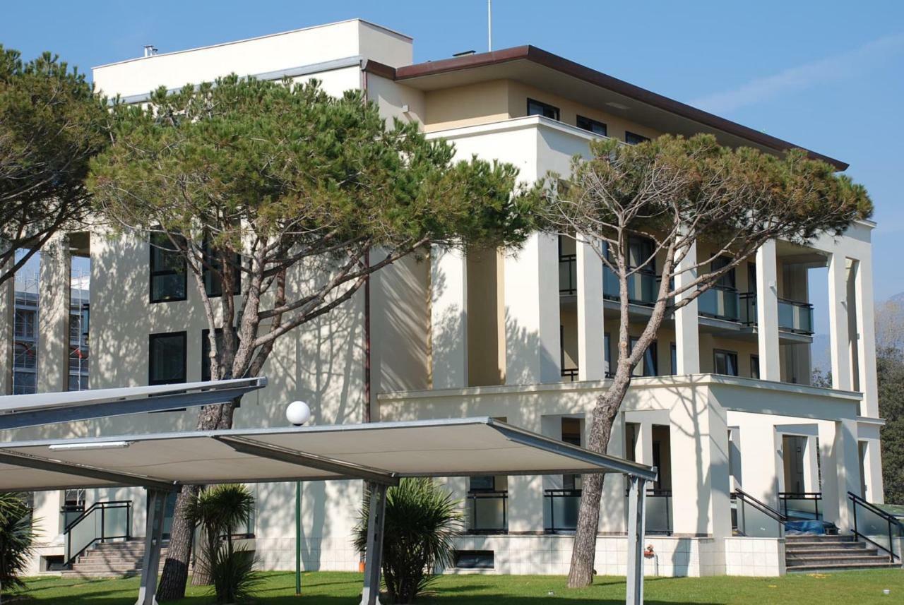 Hotel Caesar Residence & Spa Lido di Camaiore Eksteriør bilde
