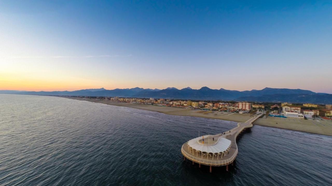 Hotel Caesar Residence & Spa Lido di Camaiore Eksteriør bilde