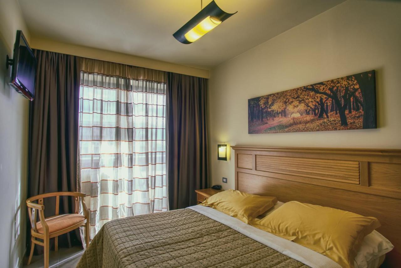 Hotel Caesar Residence & Spa Lido di Camaiore Eksteriør bilde
