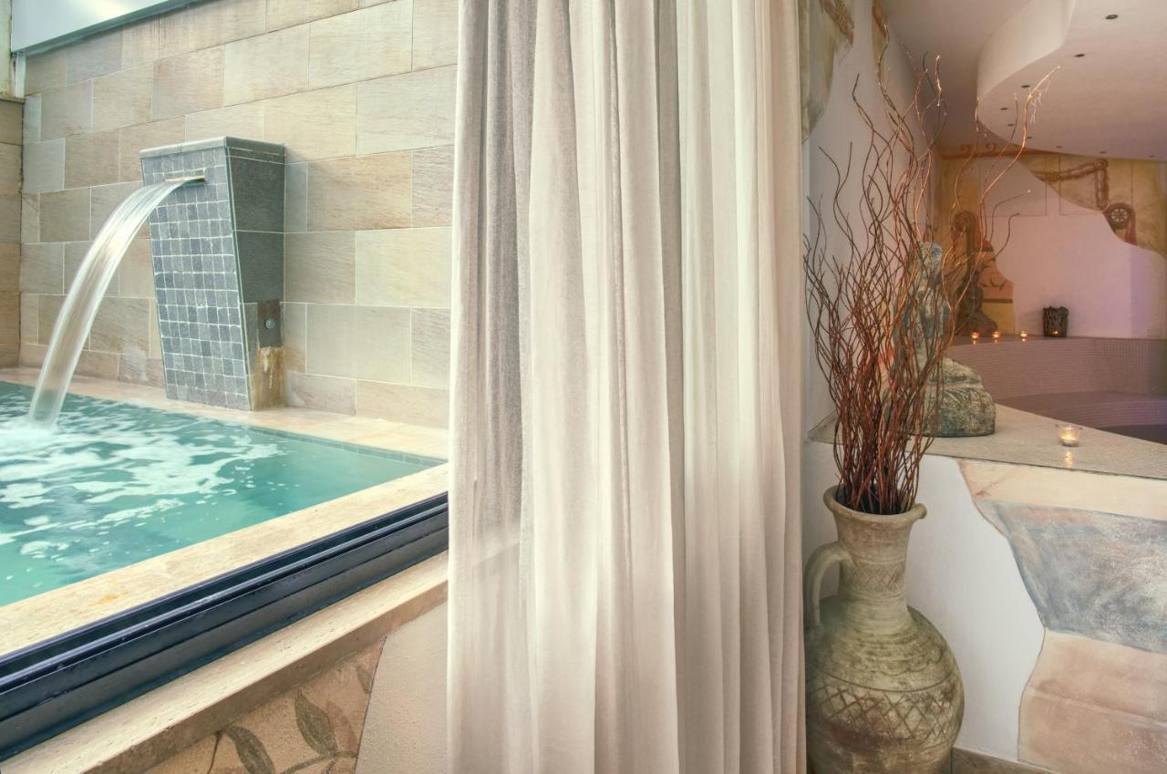 Hotel Caesar Residence & Spa Lido di Camaiore Eksteriør bilde